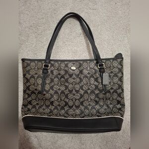 Coach Canvas & Leather Bag #29886 Navy EUC